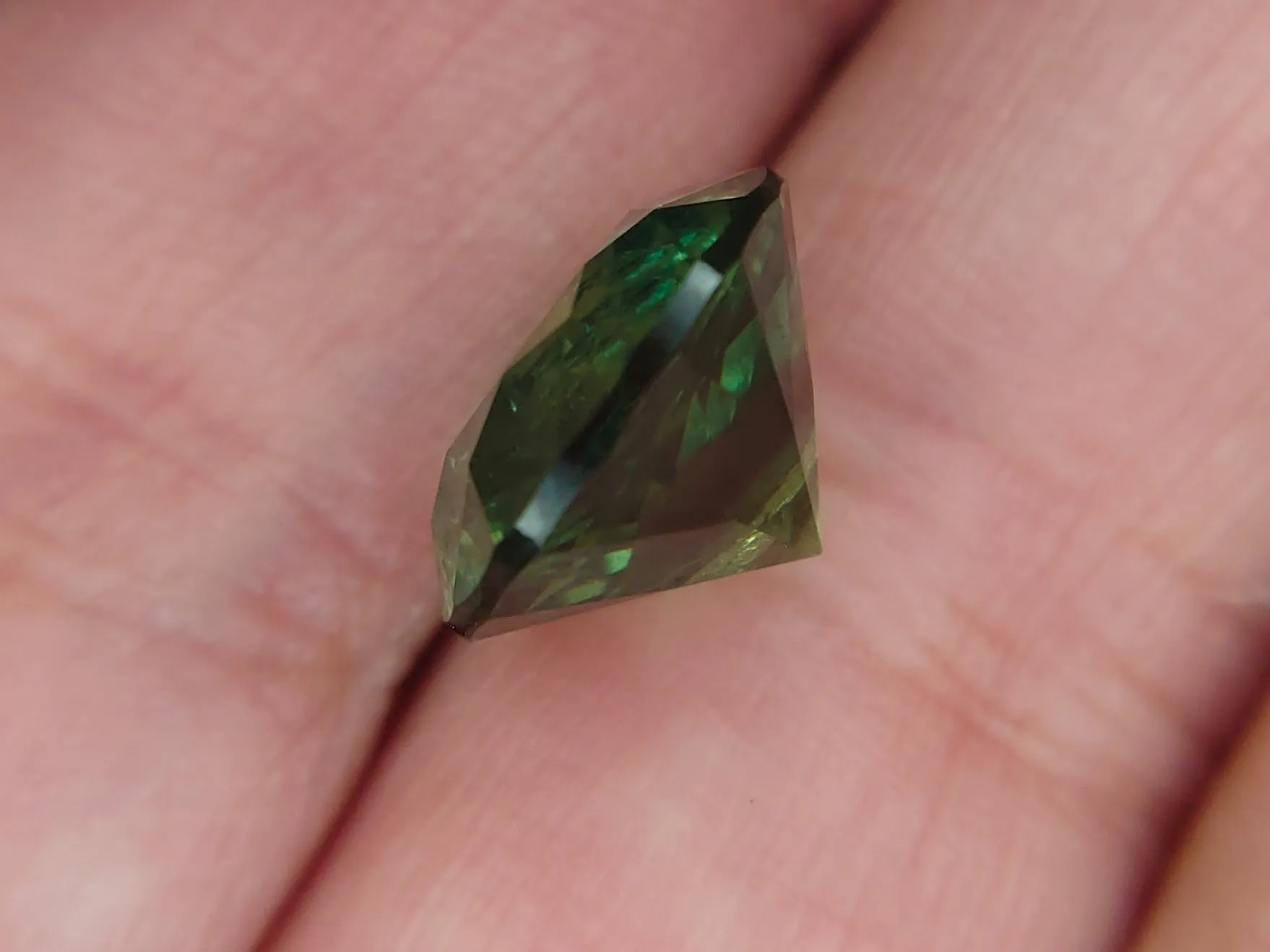 7.35ct BEYOND BELIEF GREEN ALL NATURAL ELDORADO BAR MONTANA SAPPHIRE