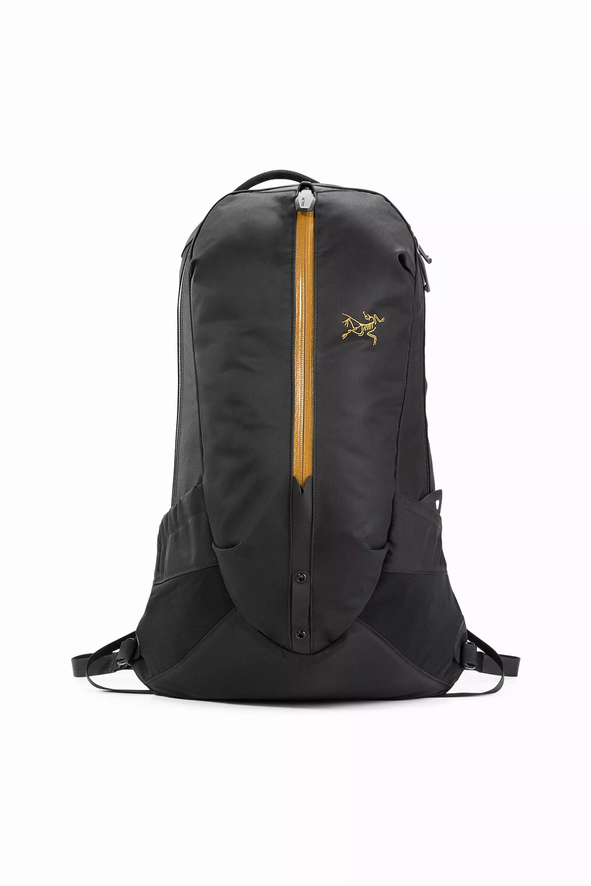 Arc'teryx Arro 22 Backpack in 24K Black