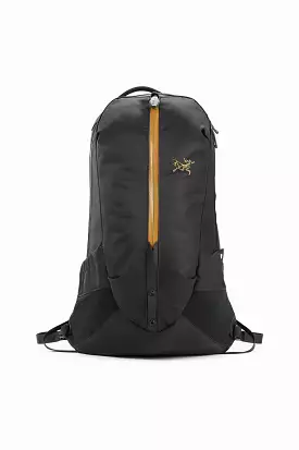 Arc'teryx Arro 22 Backpack in 24K Black