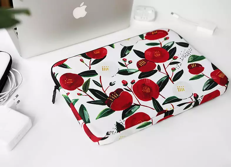 Camellia Floral Graphic Laptop Sleeves 11 13 15 inch Cases Protective Covers Handbags Square Pouches Designer Artist Prints Cute