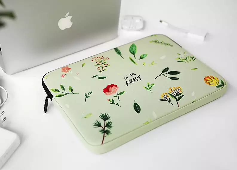 Green Forest Graphic Laptop Sleeves iPad 11 13 15inch Fitted Cases Pouches Protective Covers Purses Handbags Square Cushion Desi