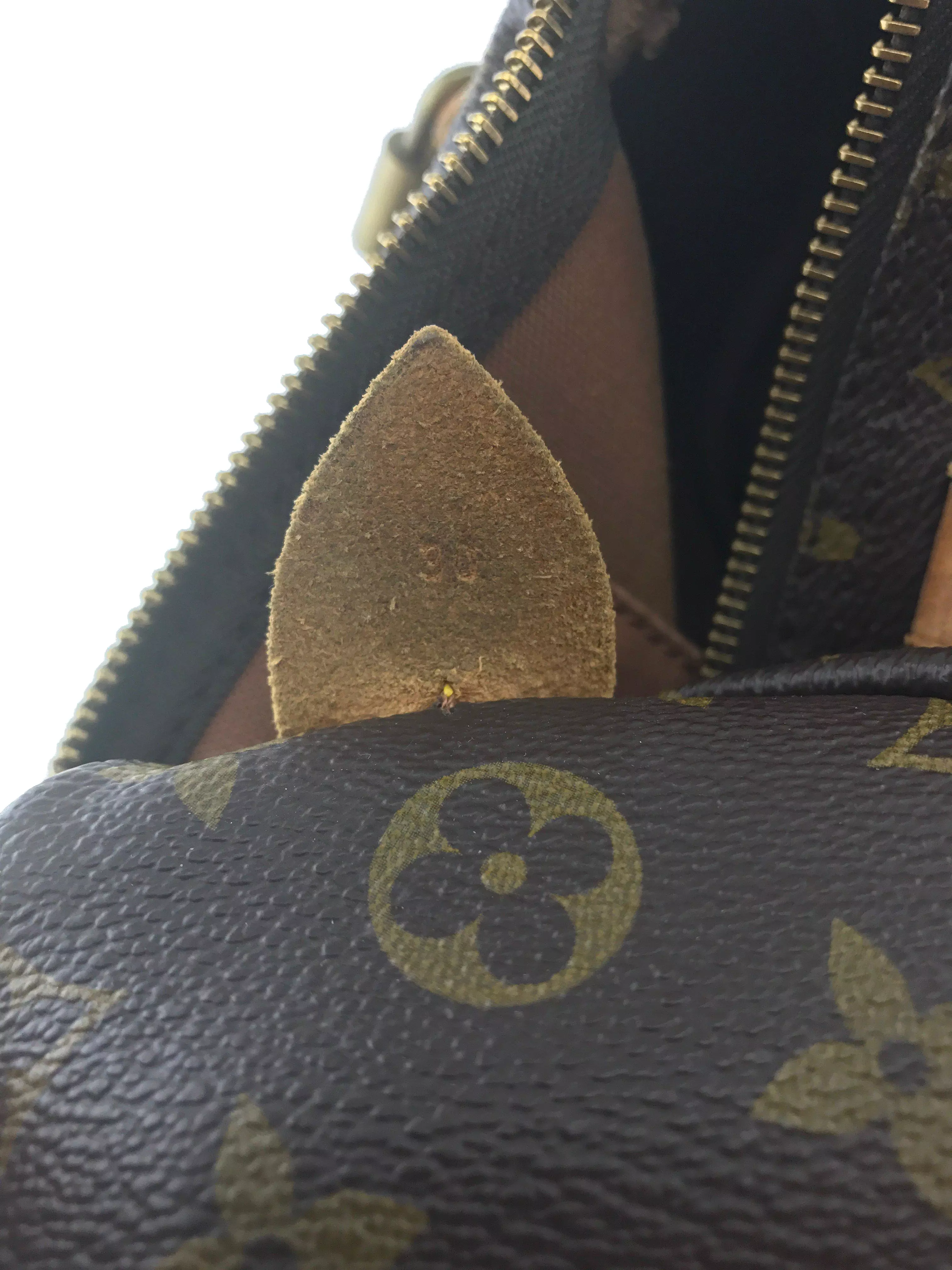 Louis Vuitton Vintage Monogram Speedy 30 Bag