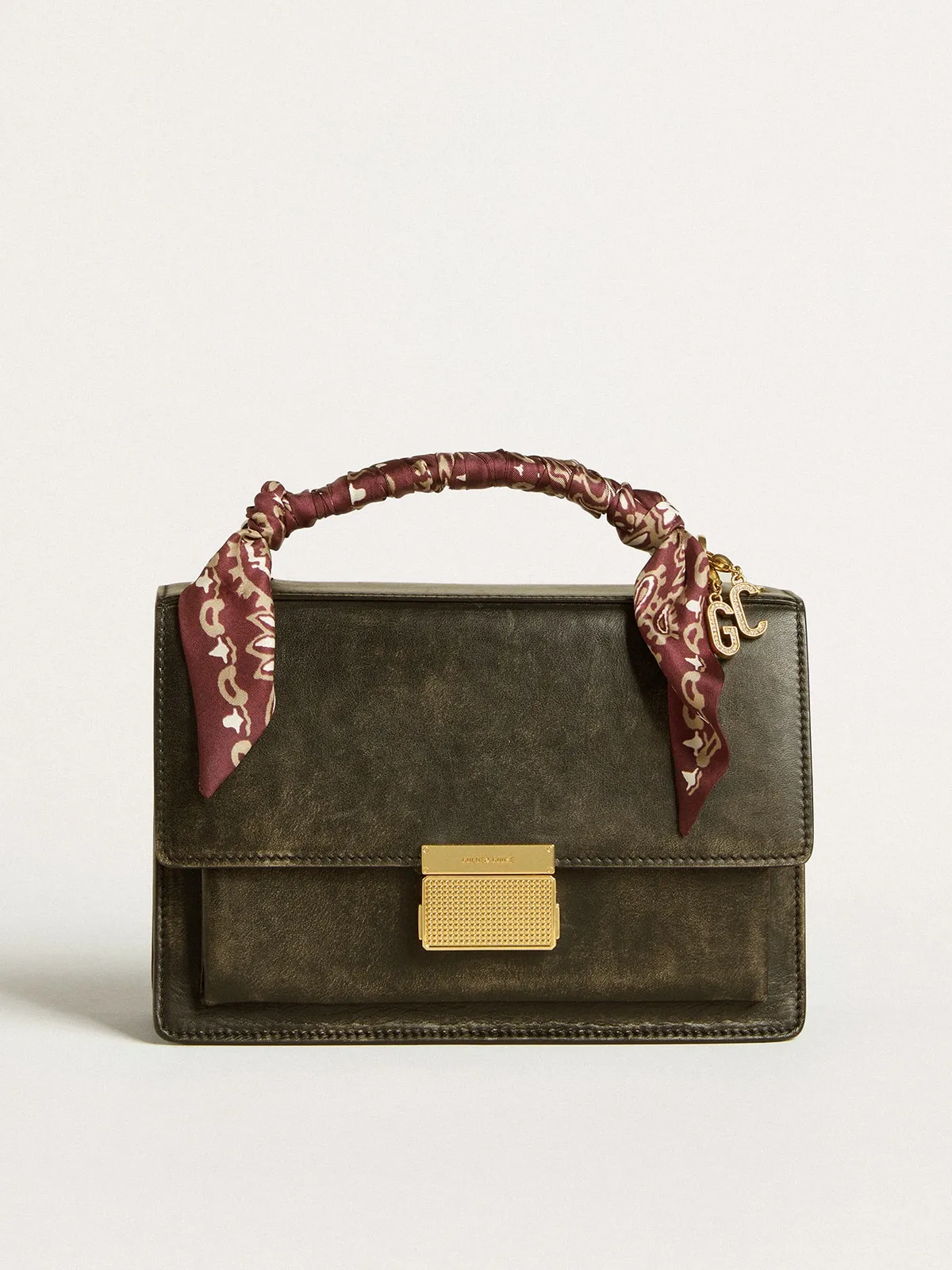 Venezia Bag in black distressed leather with gold details